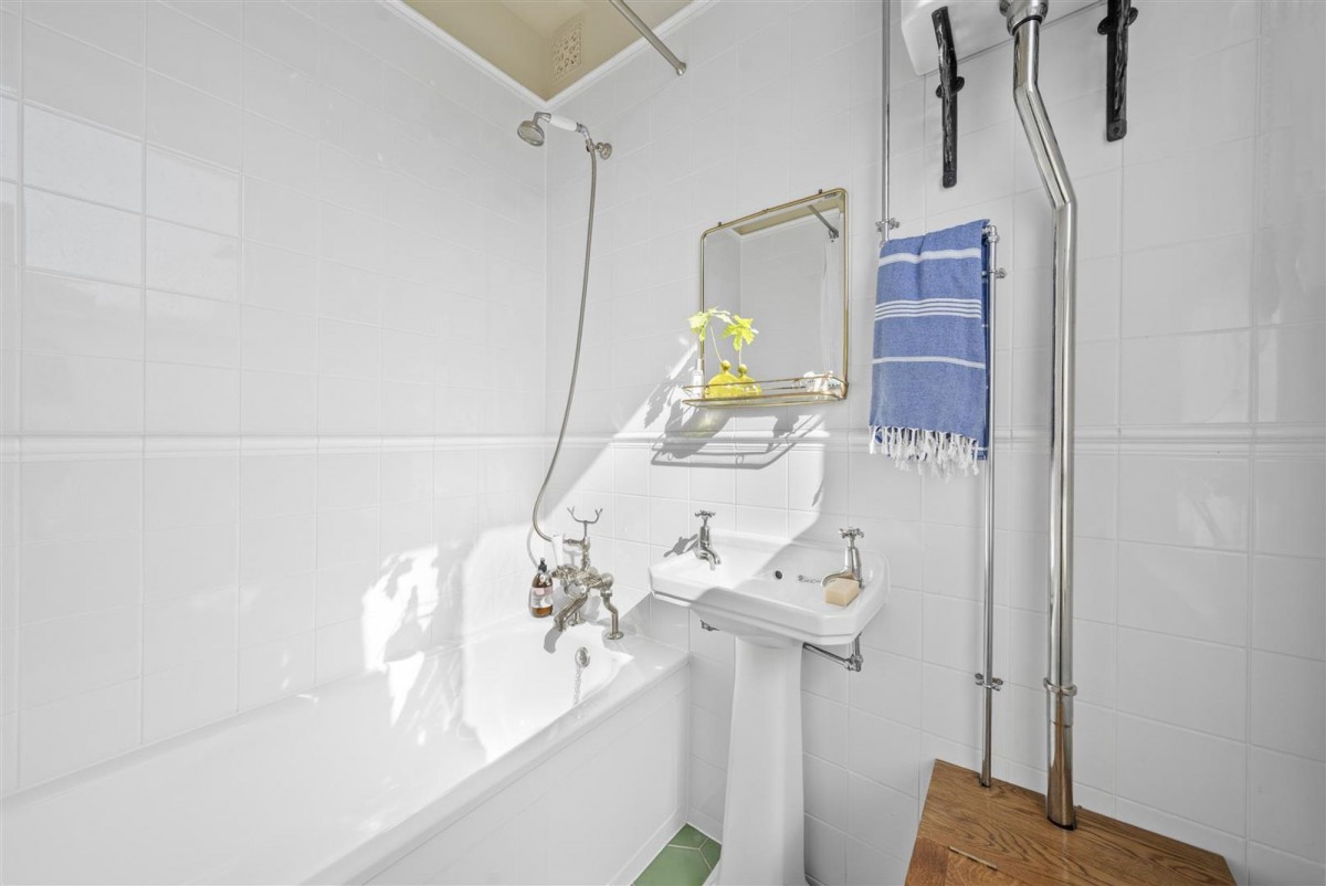 Image for 34 Manor Road, N16 5BG