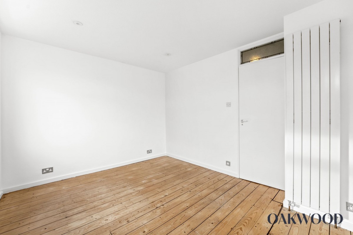 Image for London, N16 8AY