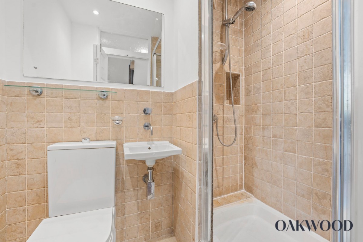 Image for London, N16 8AY