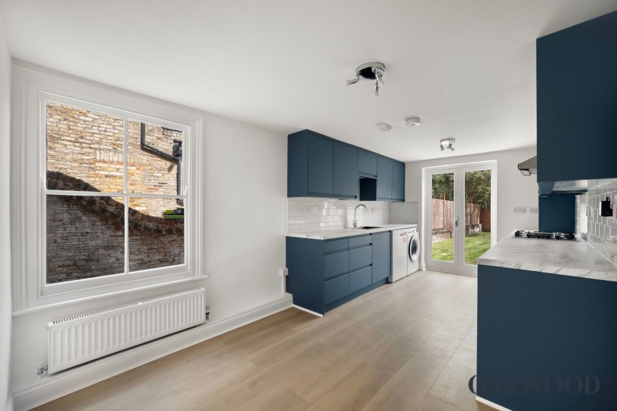London, N16 7SH
