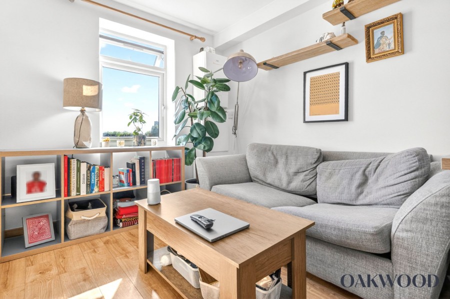 1A Windus Road, N16 6UP