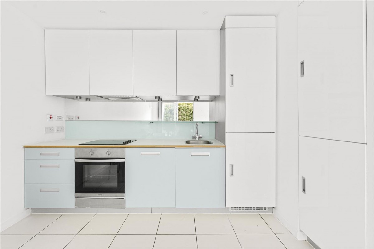 Image for London, N8 7QE