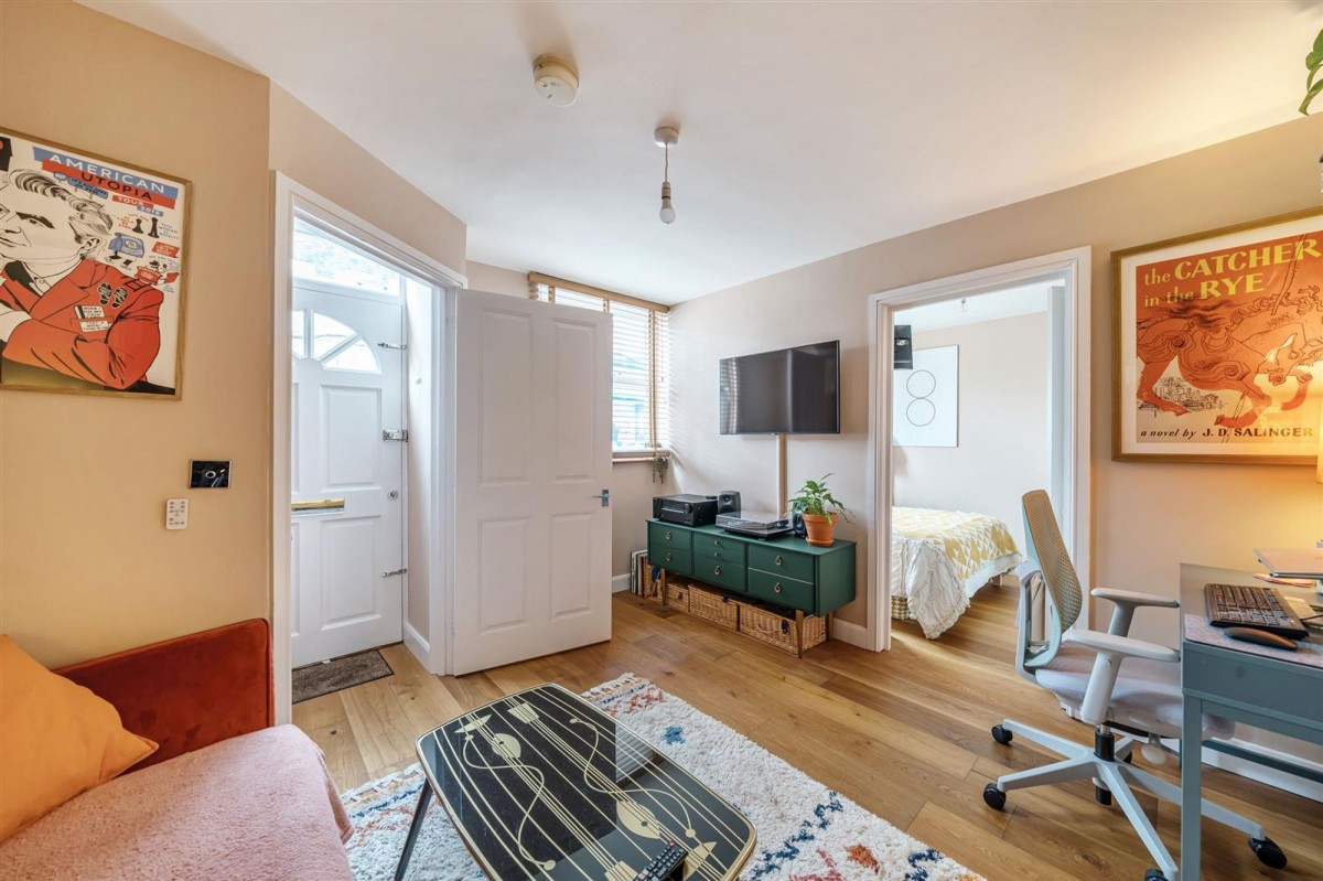 Image for London, N8 9LY