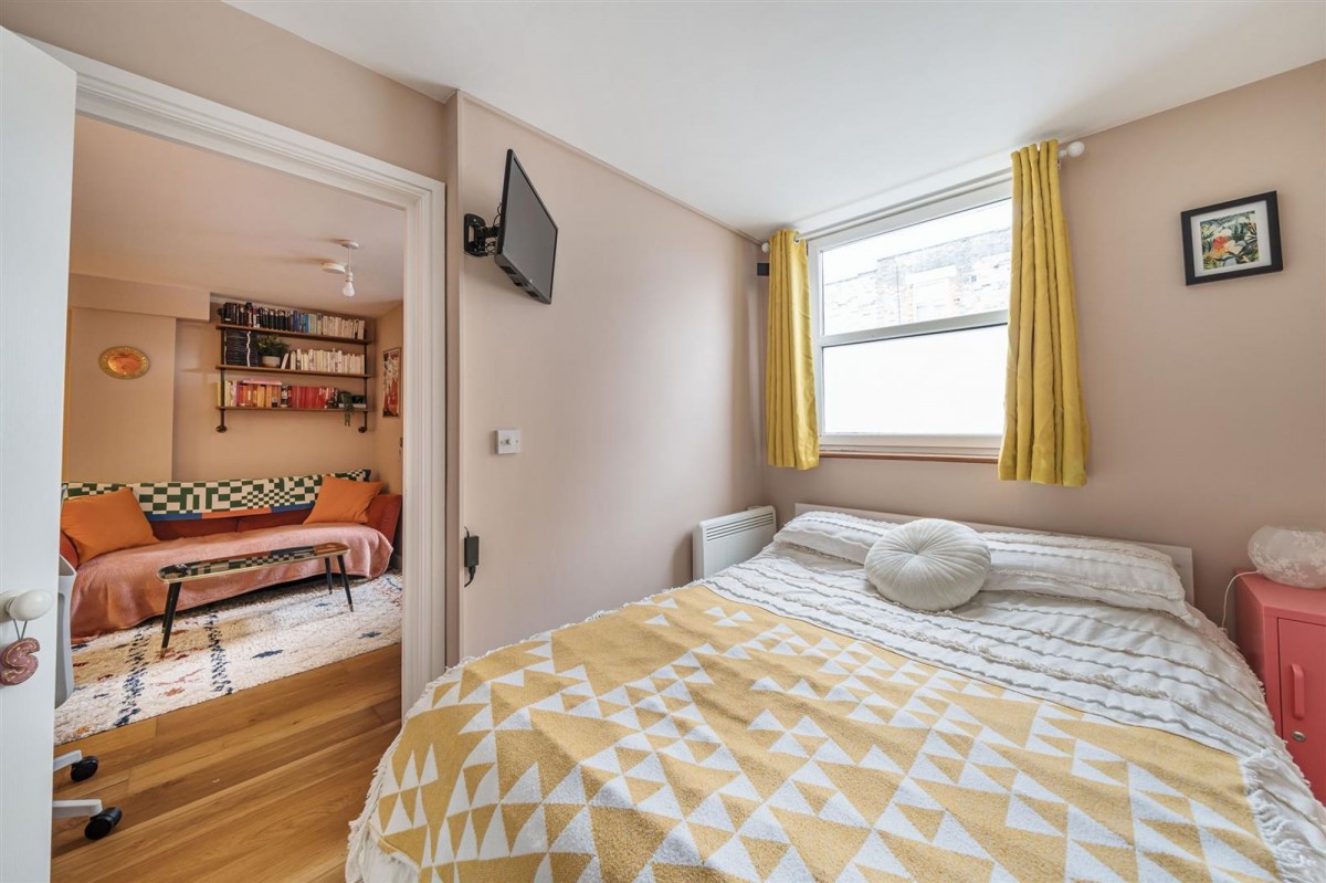 Image for London, N8 9LY