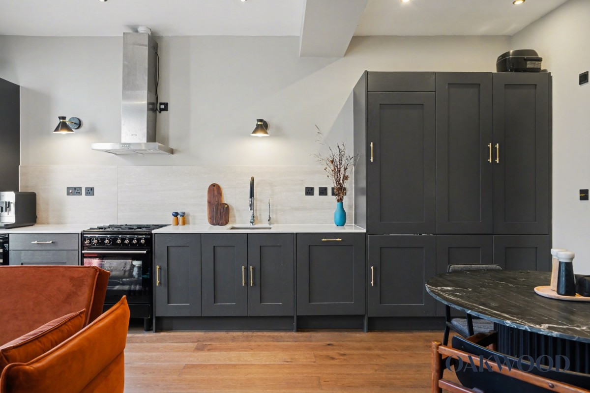 Image for 8 Osterley Road, N16 8SN