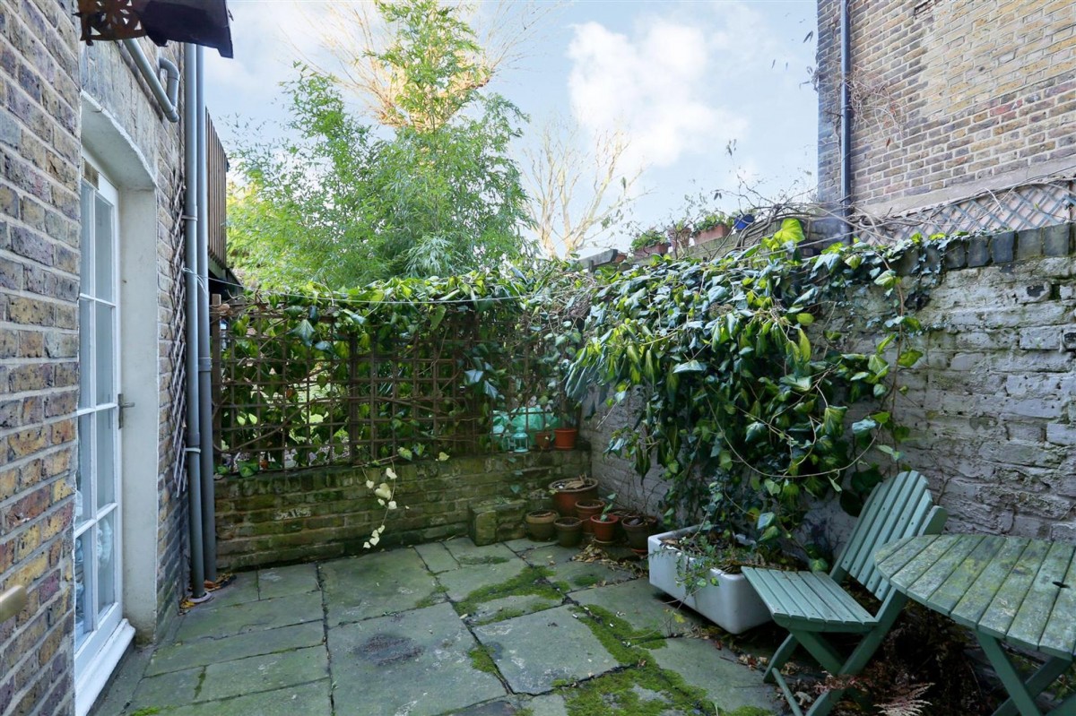 Image for London, N16 9PL
