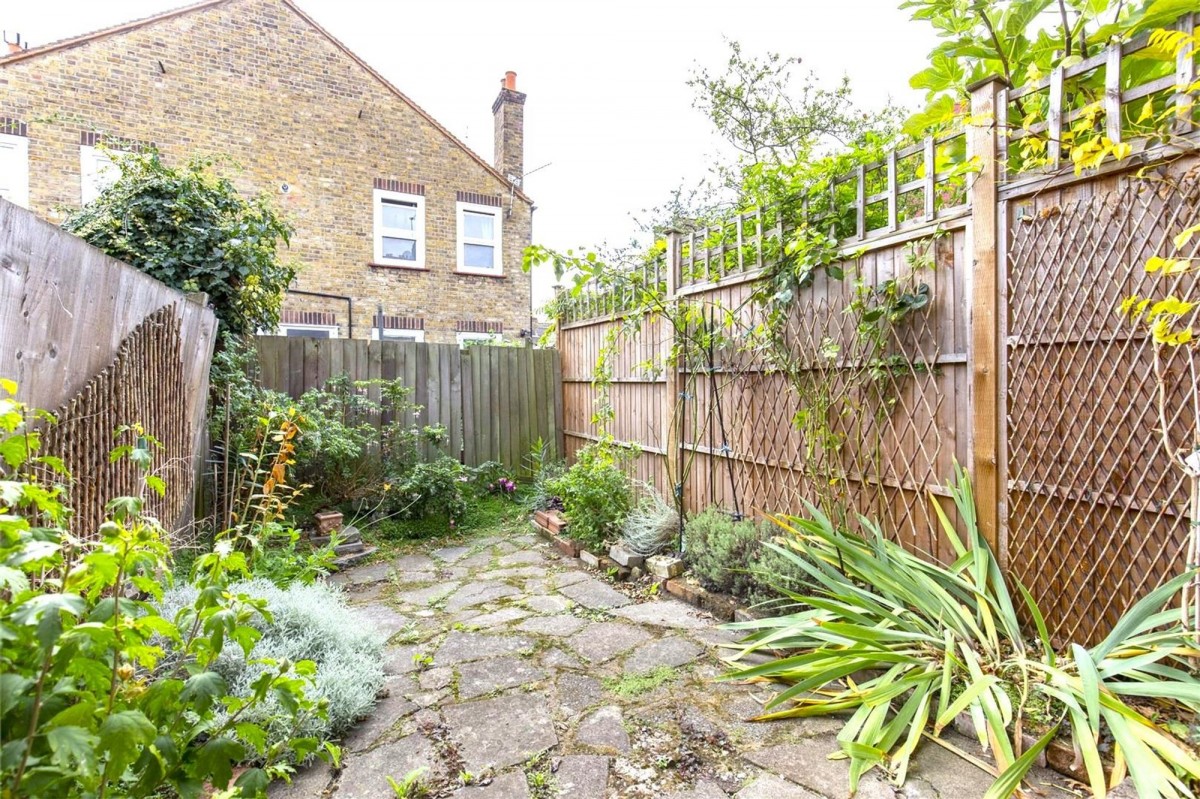 Image for London, N8 7NA