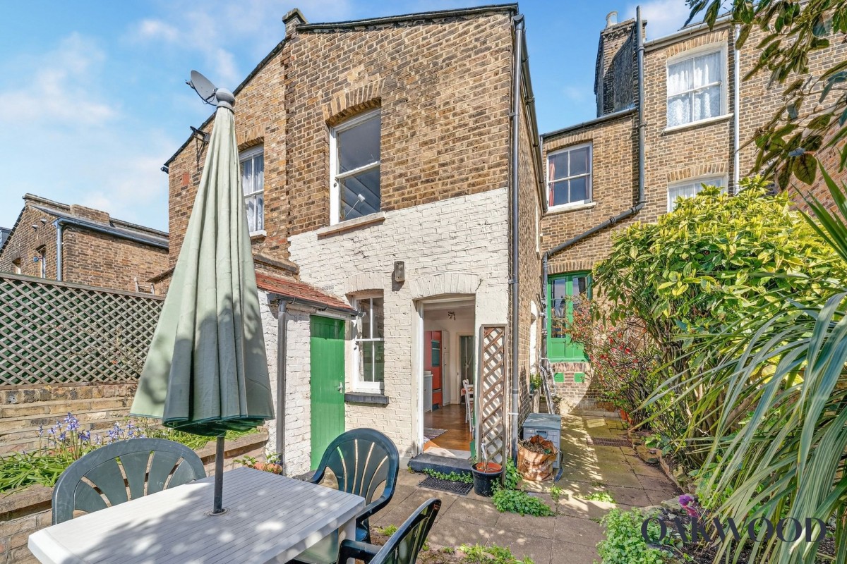 Image for London, N16 0AD