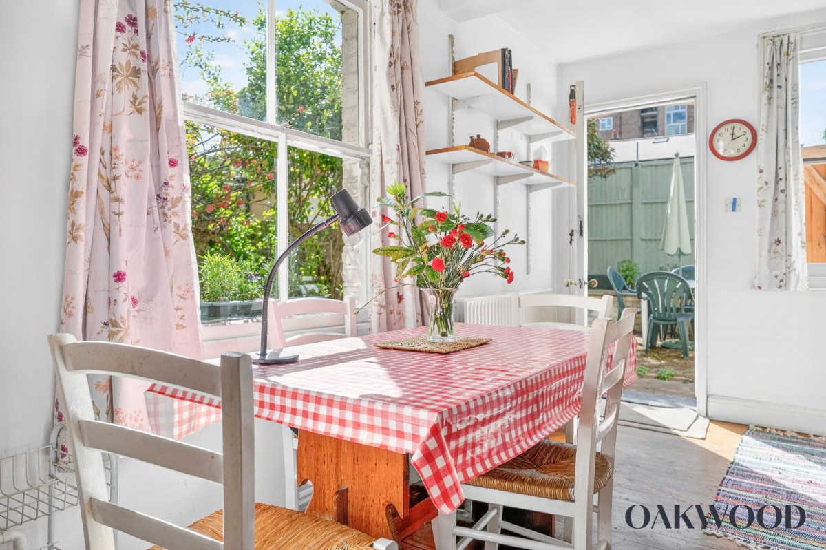 Image for London, N16 0AD