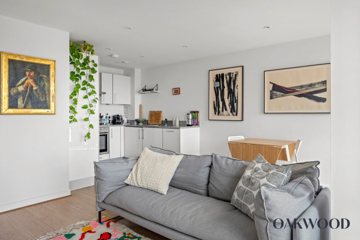 Image for 132 Green Lanes, N16 9BN