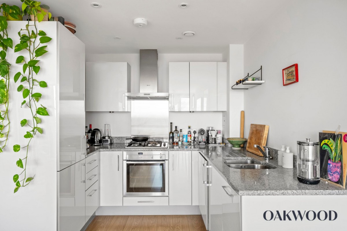 Image for 132 Green Lanes, N16 9BN