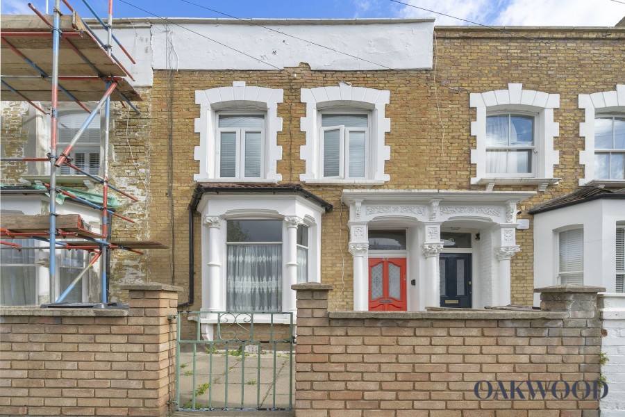 London, N16 9NP