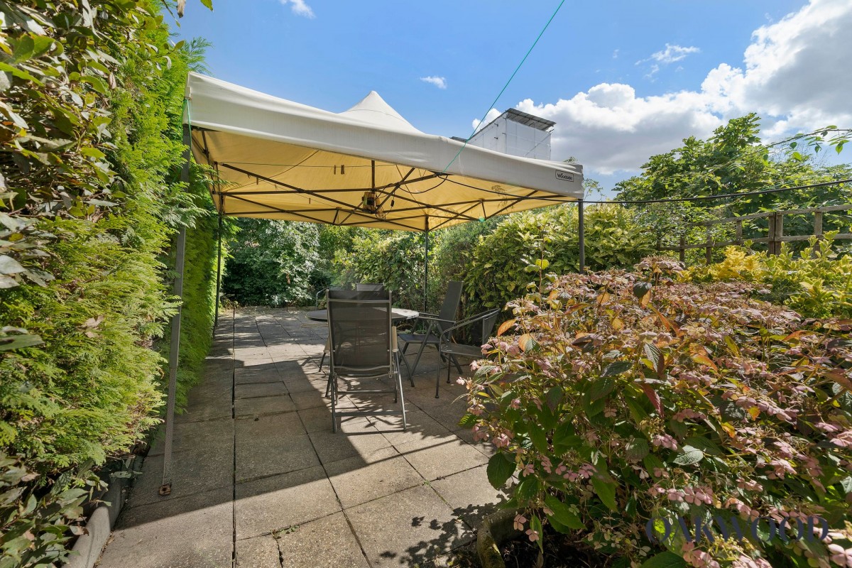 Image for London, N16 9NP