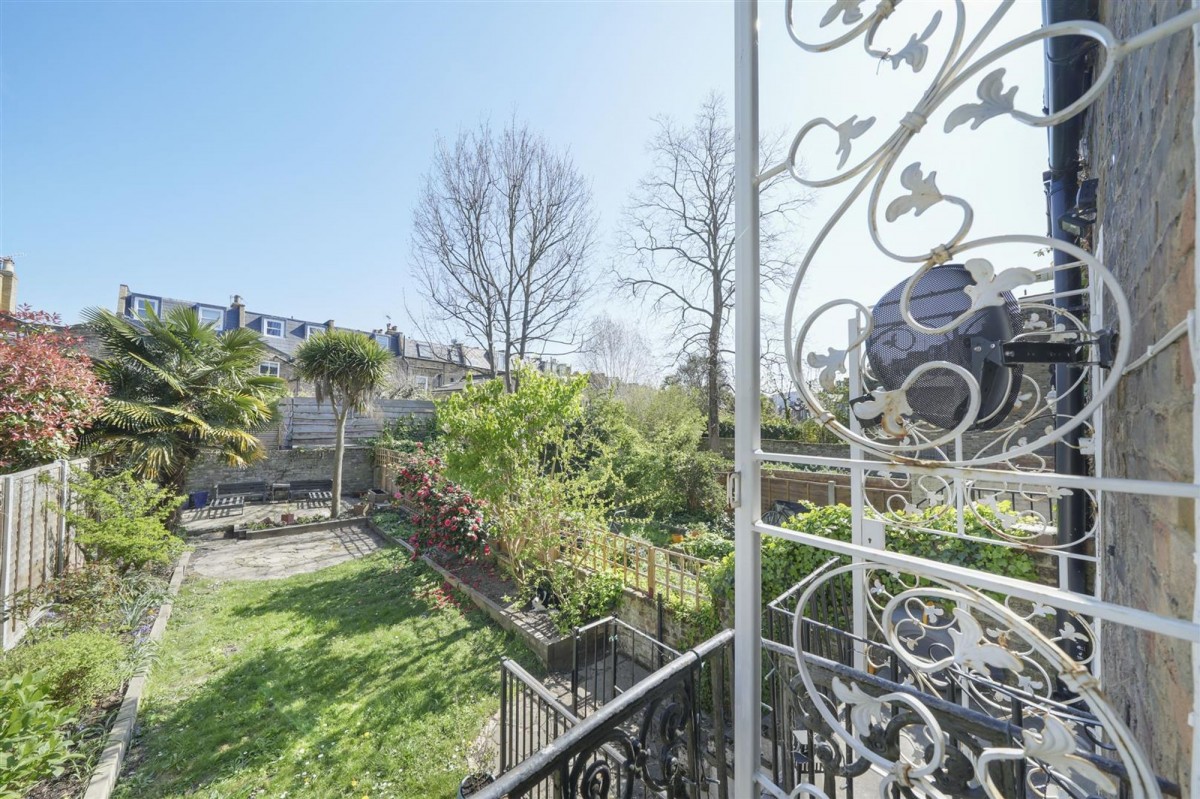 Image for London, N16 9NT