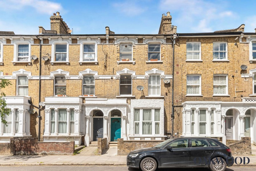 London, N4 2HP