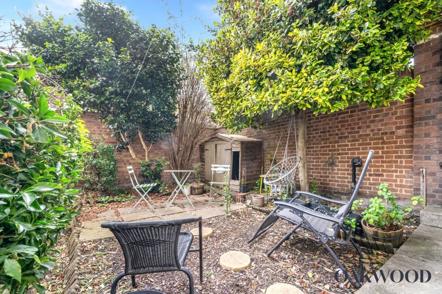 Leet Court Milton Grove, N16 8QS